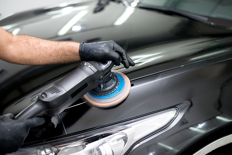 car-polishing-machine-or-hand-better